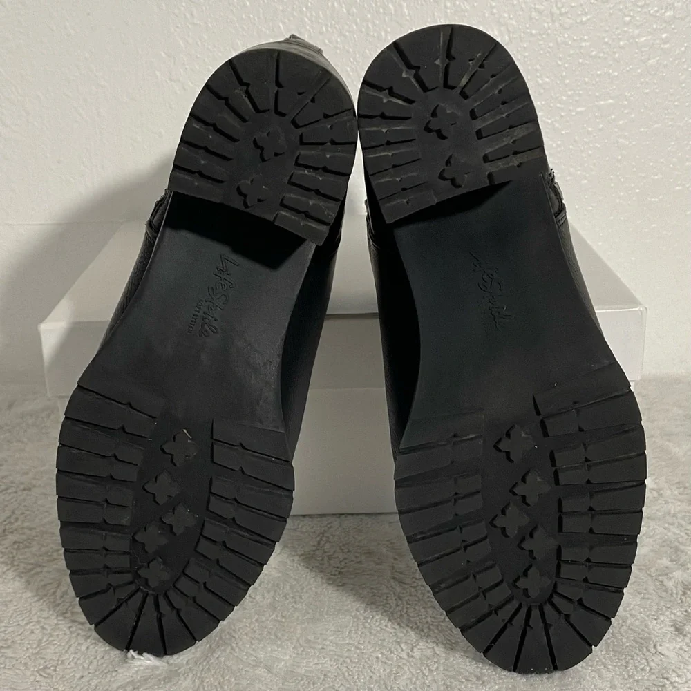 Life Stride Michelle Black Faux Leather Booties Women’s Size 6.5M